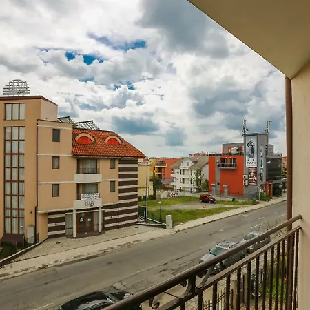 Holiday home Quiet 2 Bedroom In Dafinka Ik Burgas