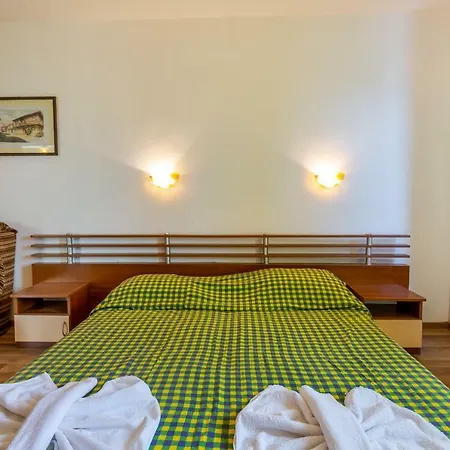 Quiet 2 Bedroom In Dafinka Ik Burgas