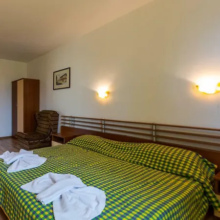 Holiday home Quiet 2 Bedroom In Dafinka Ik